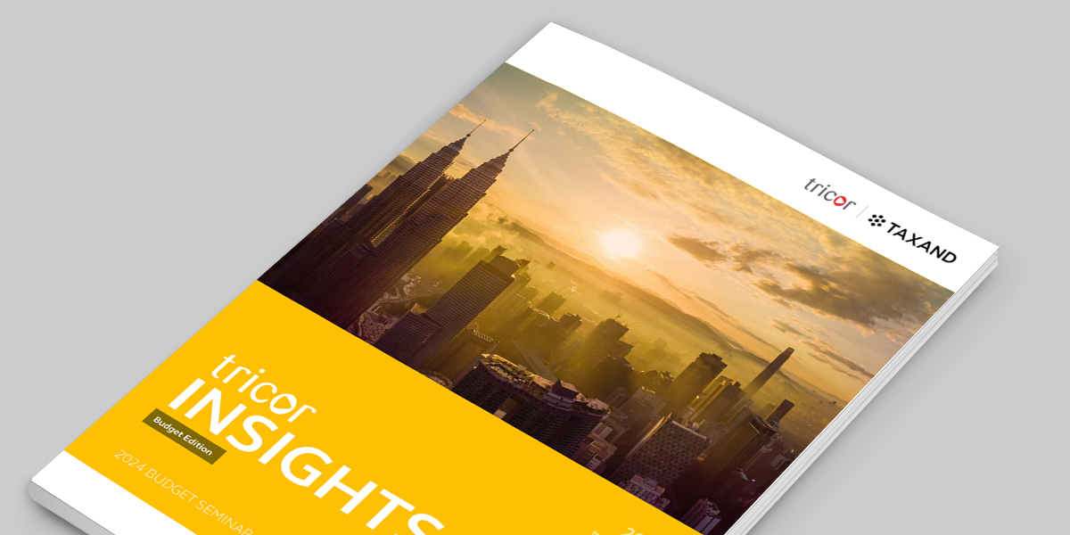 Brochure Mockup 2